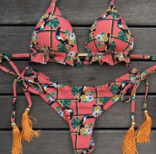 Carica l&#39;immagine nel visualizzatore di Gallery, Bikini Swimwear Colors Glam
